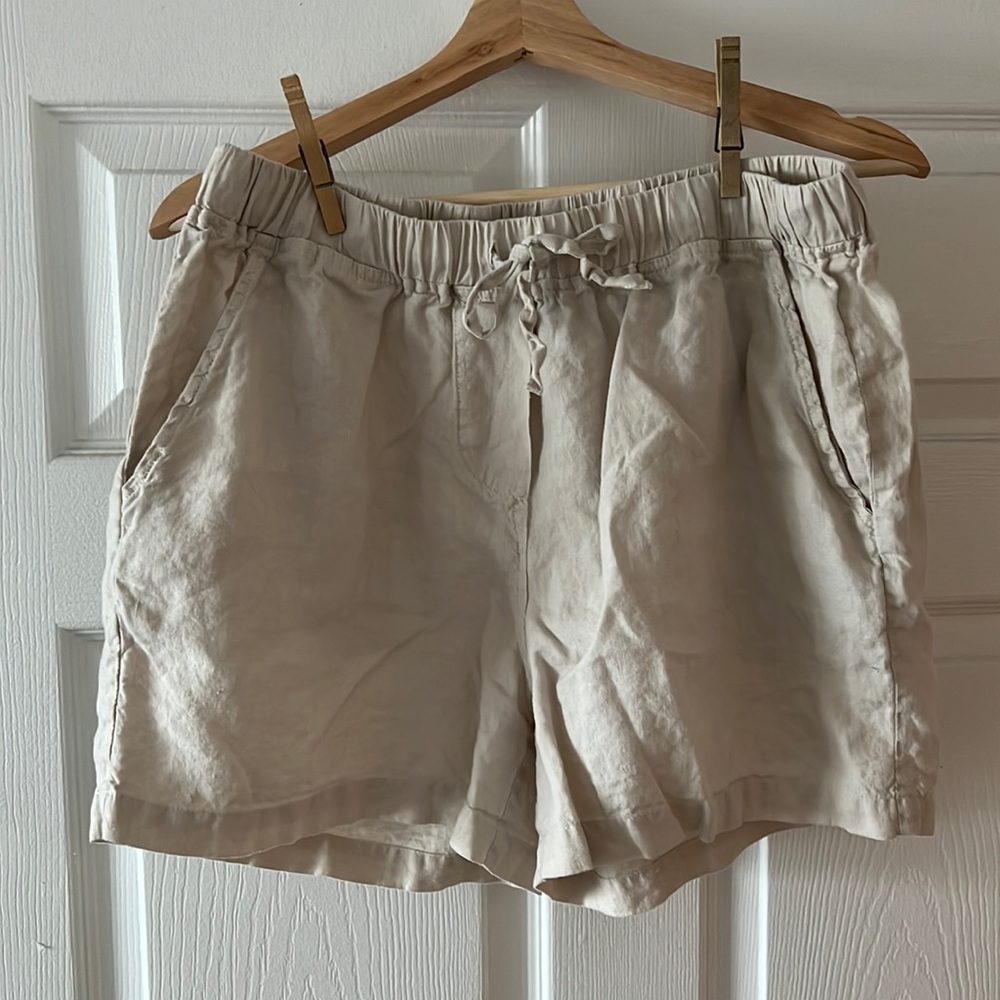 Parachute Flax Linen Shorts in Bone